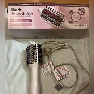 Shark SmoothStyle Brush